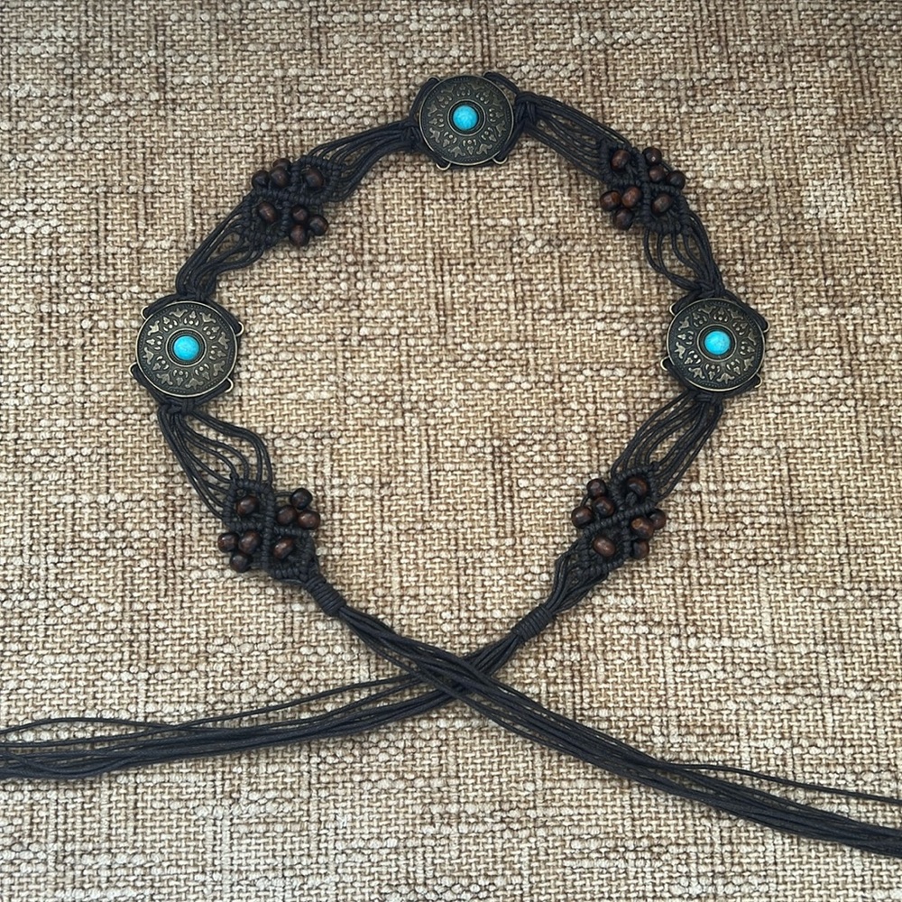 women’s vintage belt.